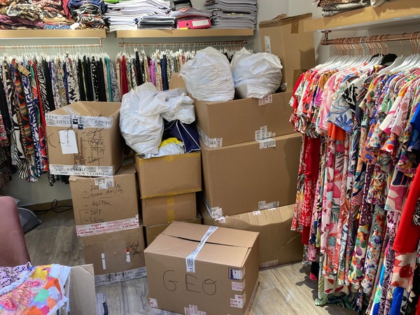 セーヌ川のほとりで米津玄師さんライブ＆生地選び最前線レポート！