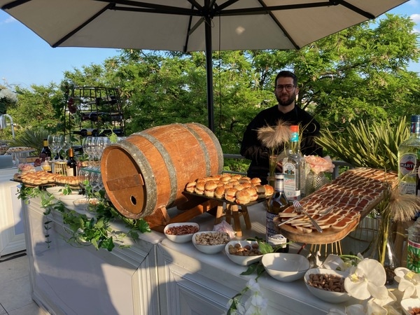 美食とダンスに心躍る！ユダヤ教の「バル・ミツワー」パーティーで異文化体験