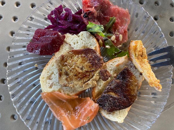 美食とダンスに心躍る！ユダヤ教の「バル・ミツワー」パーティーで異文化体験