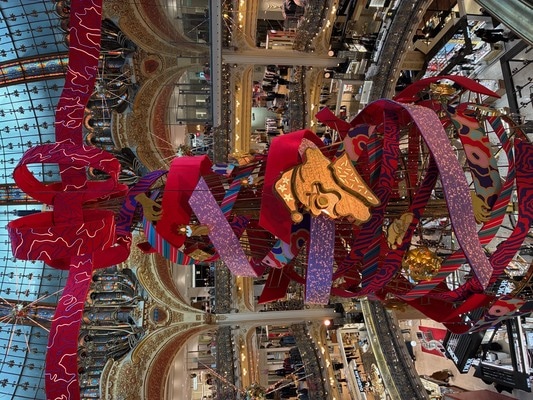 パリの百貨店クリスマス巡り2025（その1）