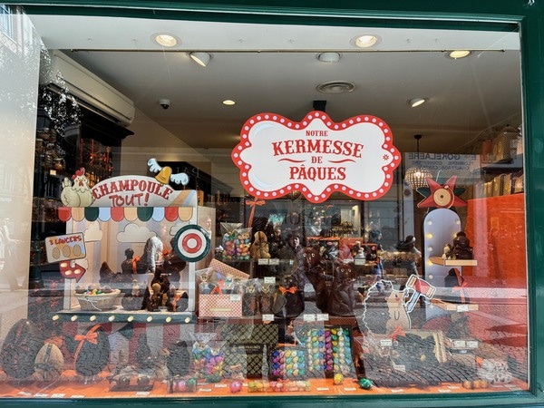 イースターの季節が到来！春の街角で見つけた可愛らしいチョコと注目店『PLAQ』