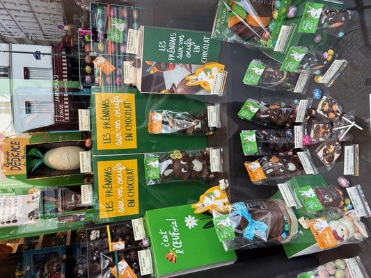 イースターの季節が到来！春の街角で見つけた可愛らしいチョコと注目店『PLAQ』