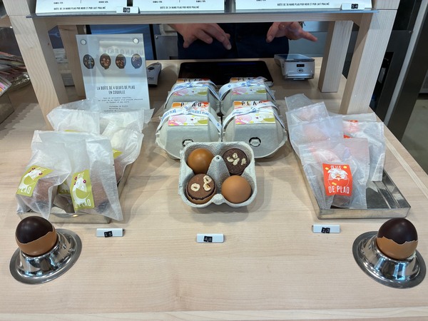 イースターの季節が到来！春の街角で見つけた可愛らしいチョコと注目店『PLAQ』