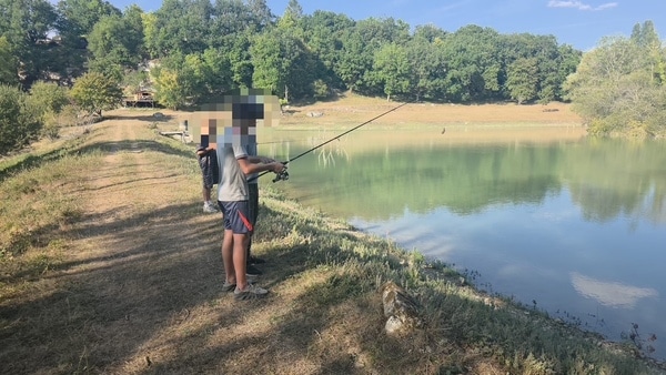 【前編】南西フランスの夏休み！広大な別荘と、幻想的な鍾乳洞から漫画の殿堂へ