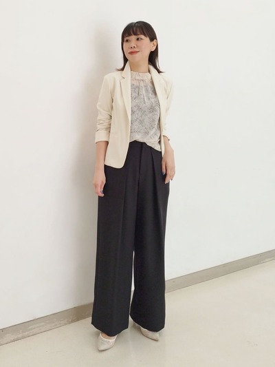 フラワーブラウス