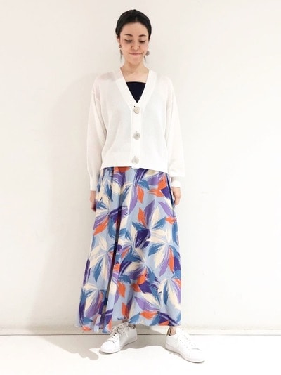 シェル釦カーディガン