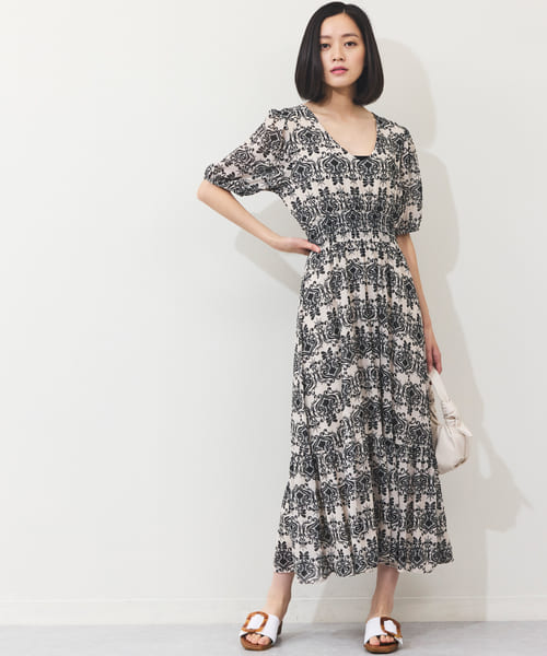 モノトーンアラベスクワンピース