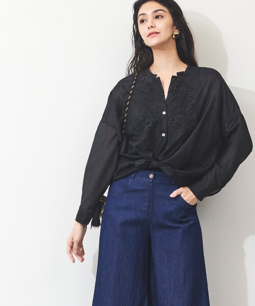 刺繍シアーブラウス