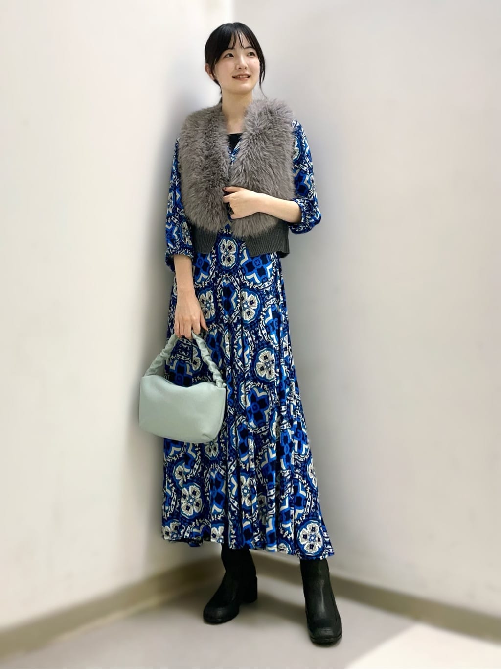 フェイクファー切り替えジレ