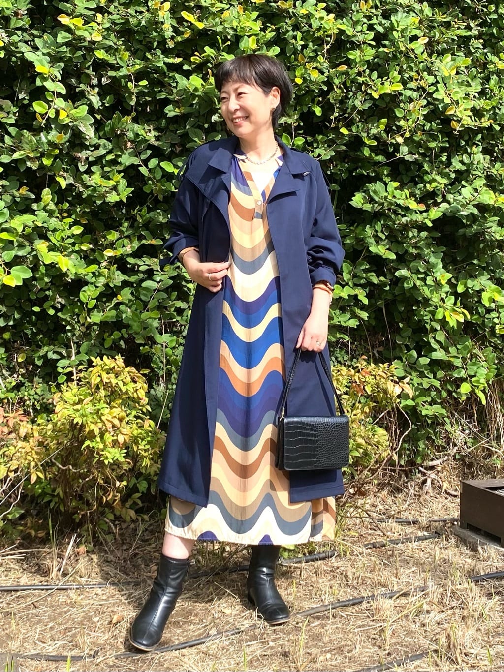 ボタンレスコート