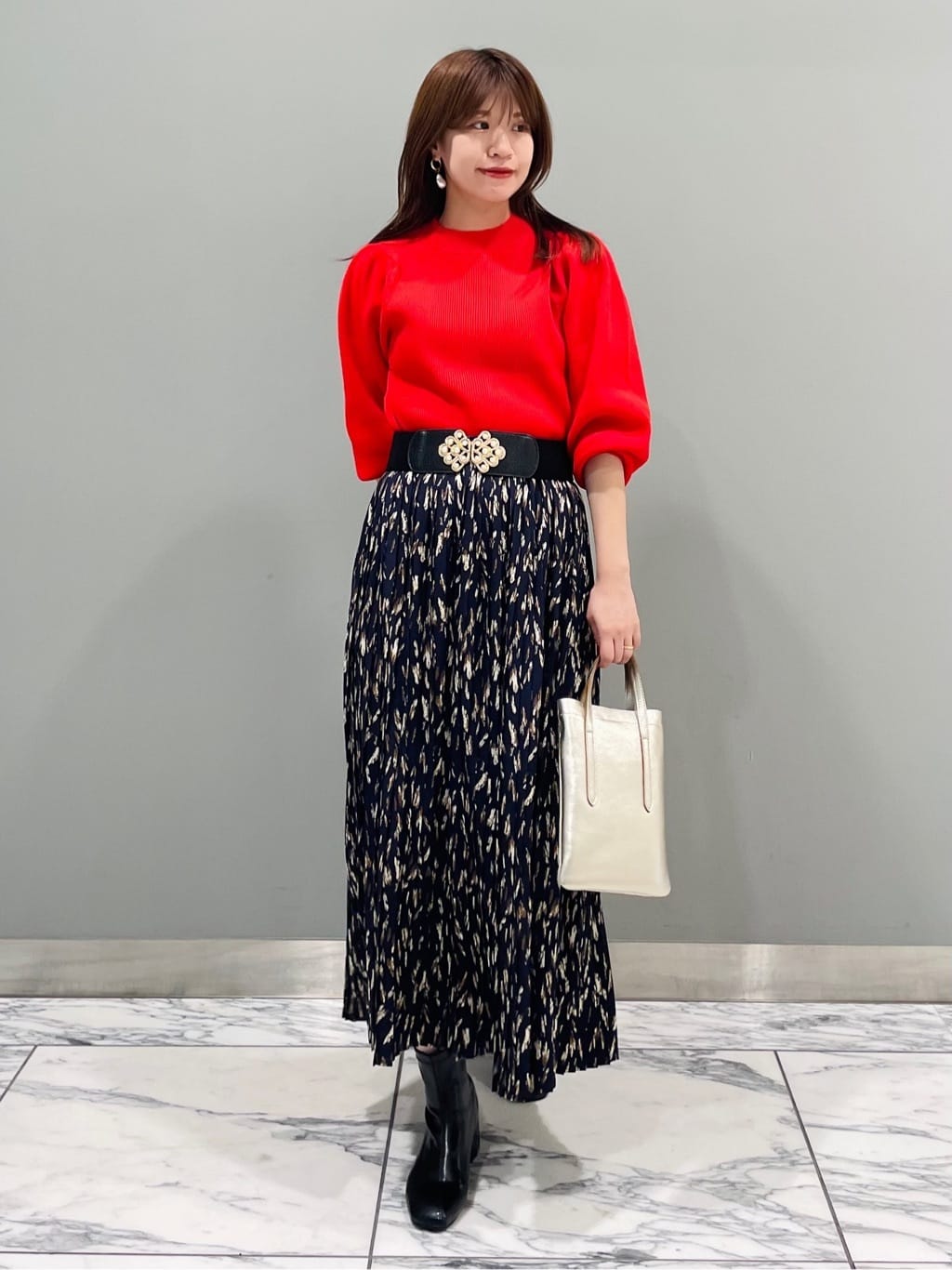 パフスリーブプルオーバー