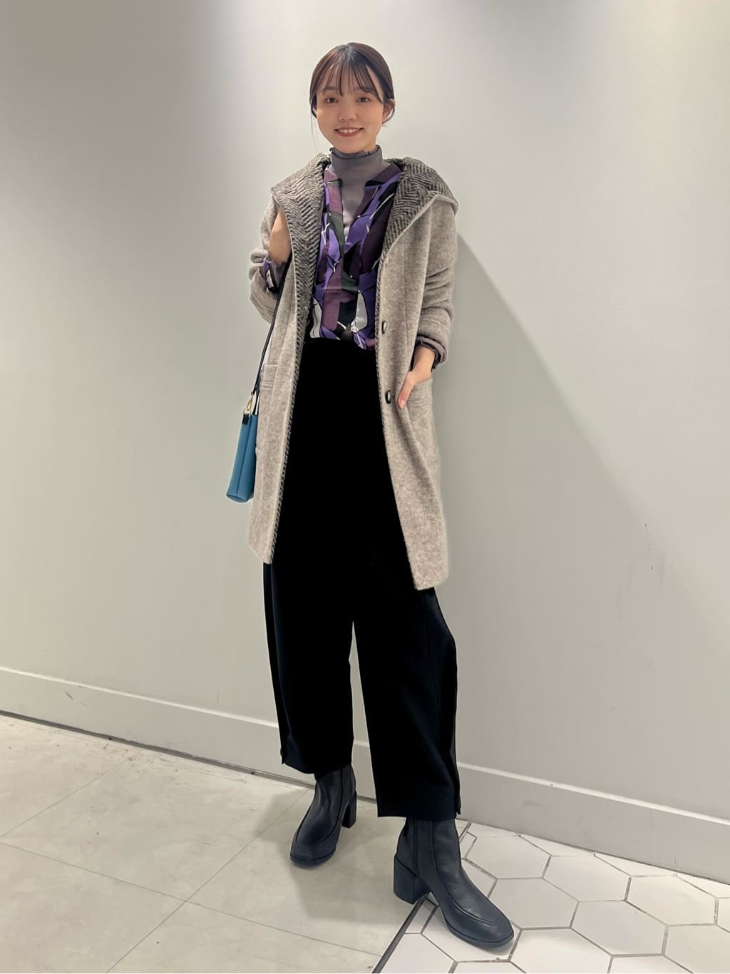 ヘリンボンフードロングコート