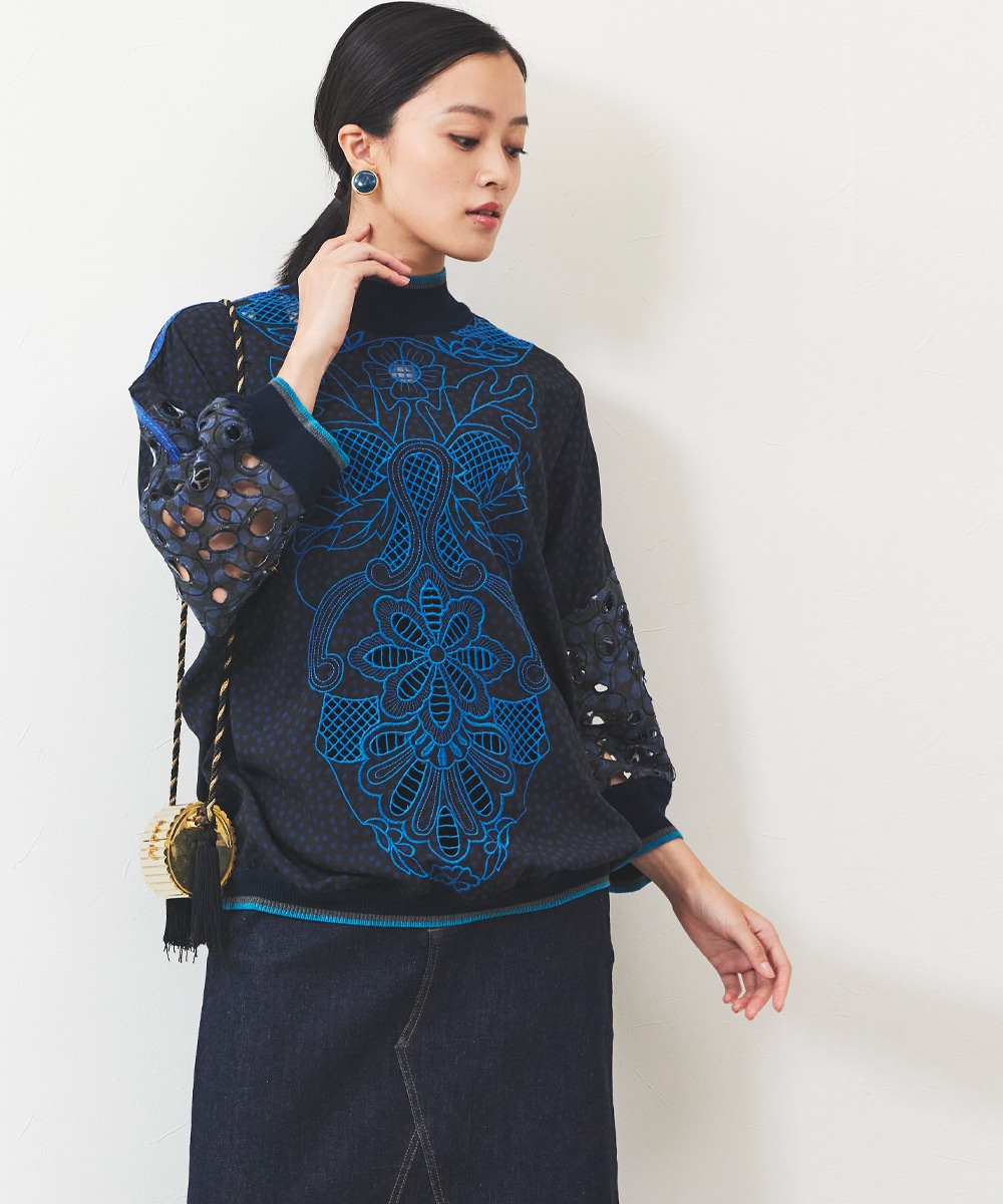 ドット刺繍ドルマンブラウス