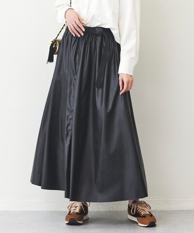 合皮フレアスカート