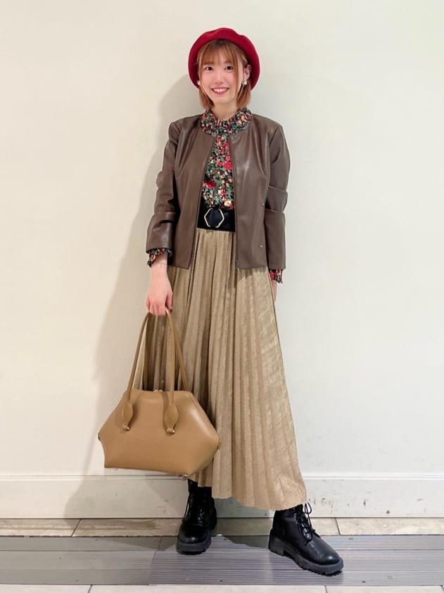 パンチングスウェードスカート