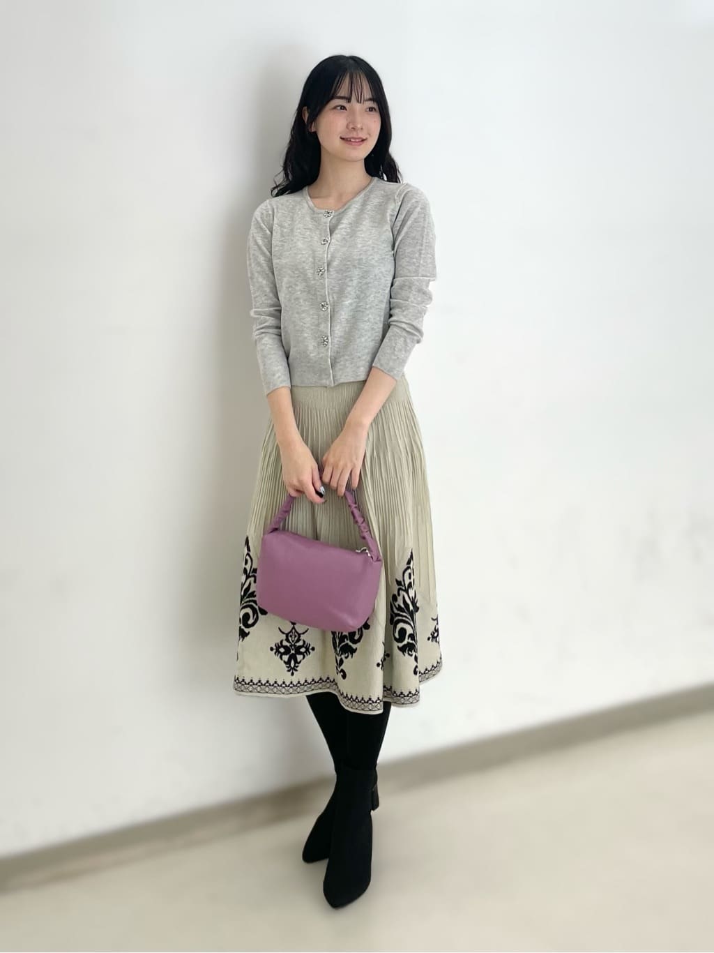 ビジュー釦カーディガン