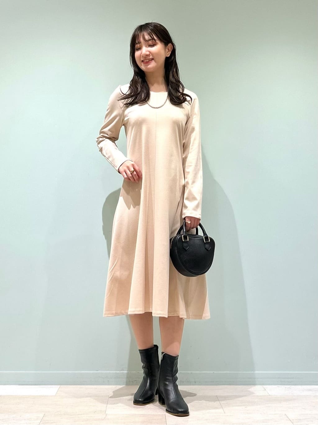 フィット&フレアワンピース
