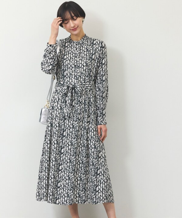 幾何学柄フリルワンピース
