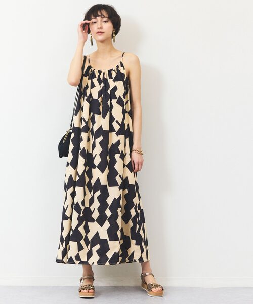 ジオメトリックプリントワンピース