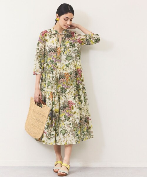 ボタニカルティアードワンピース