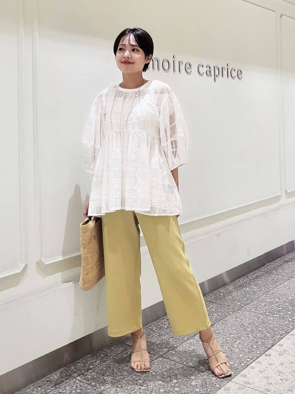 シアーチェックブラウス