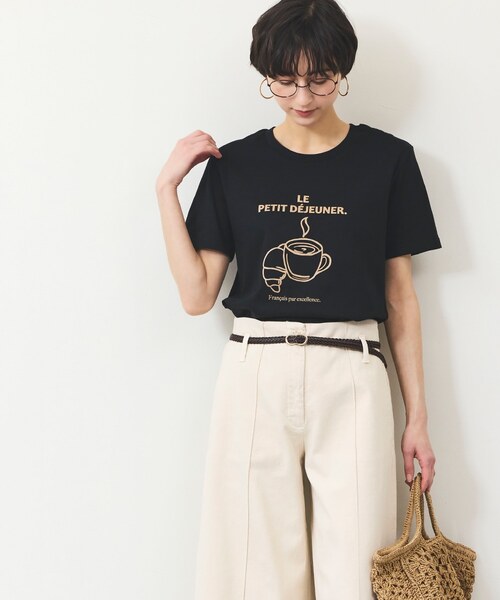 クロワッサンTシャツ