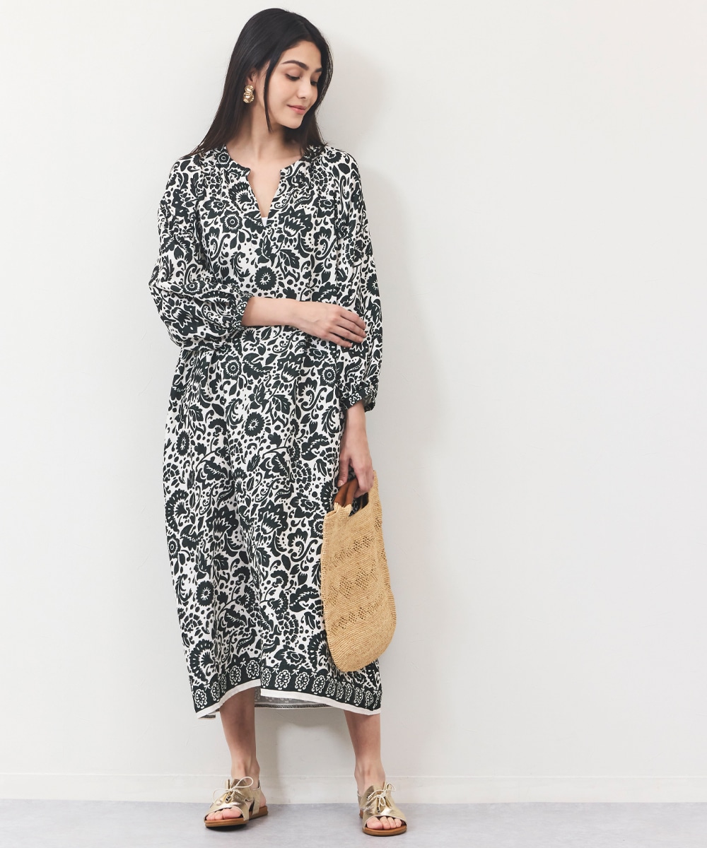 パネル柄サックワンピース