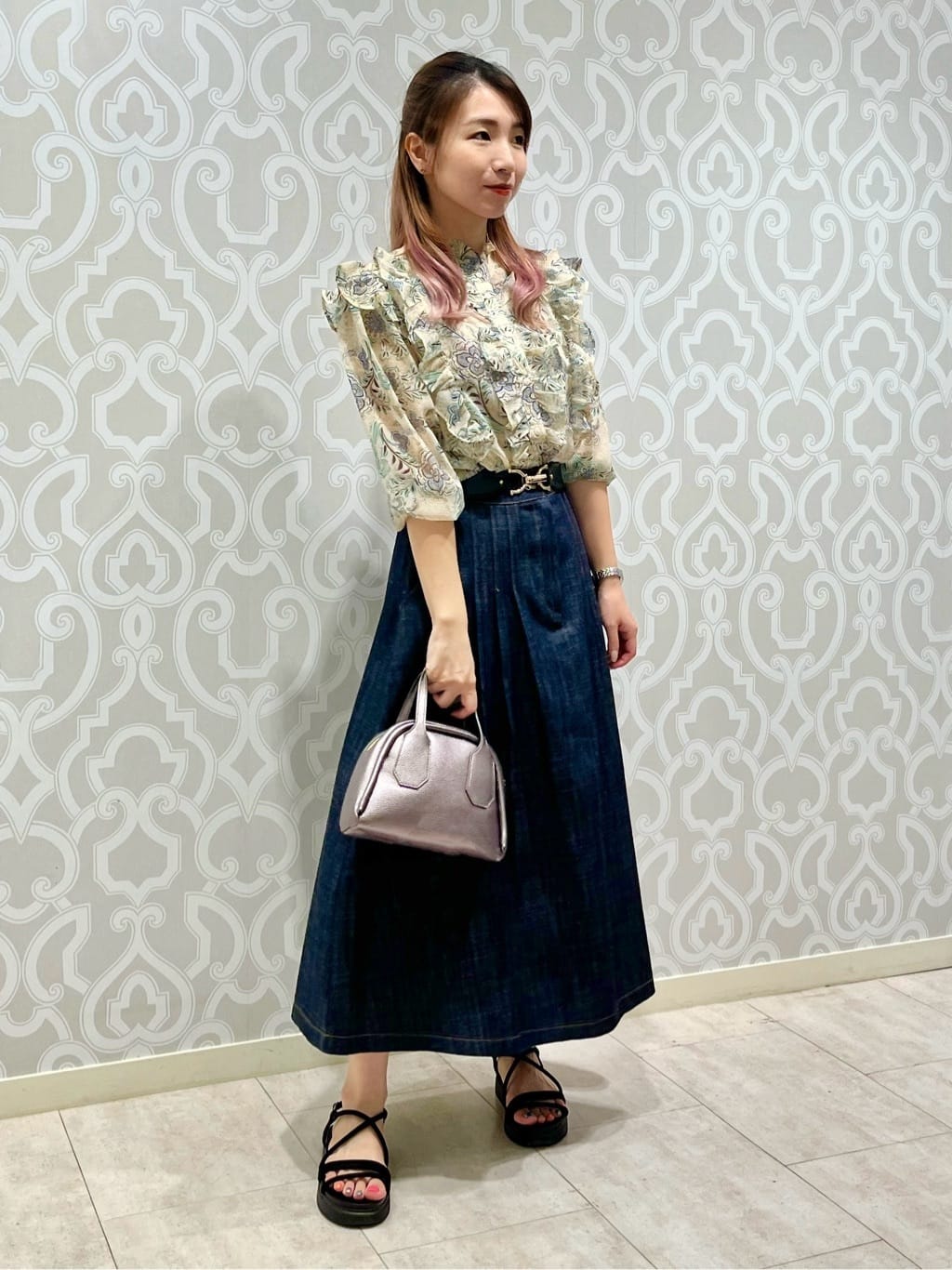 フラワーペイズリーシアーフリルブラウス