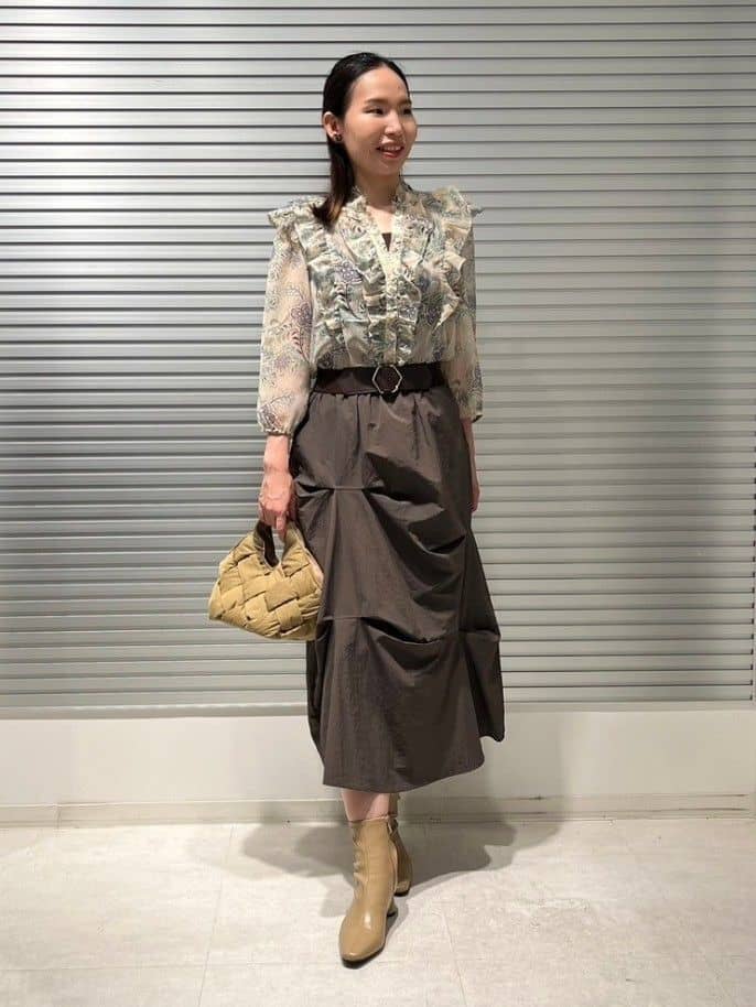 フラワーペイズリーシアーフリルブラウス