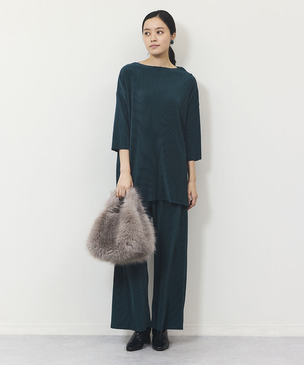 プリーツパンツ