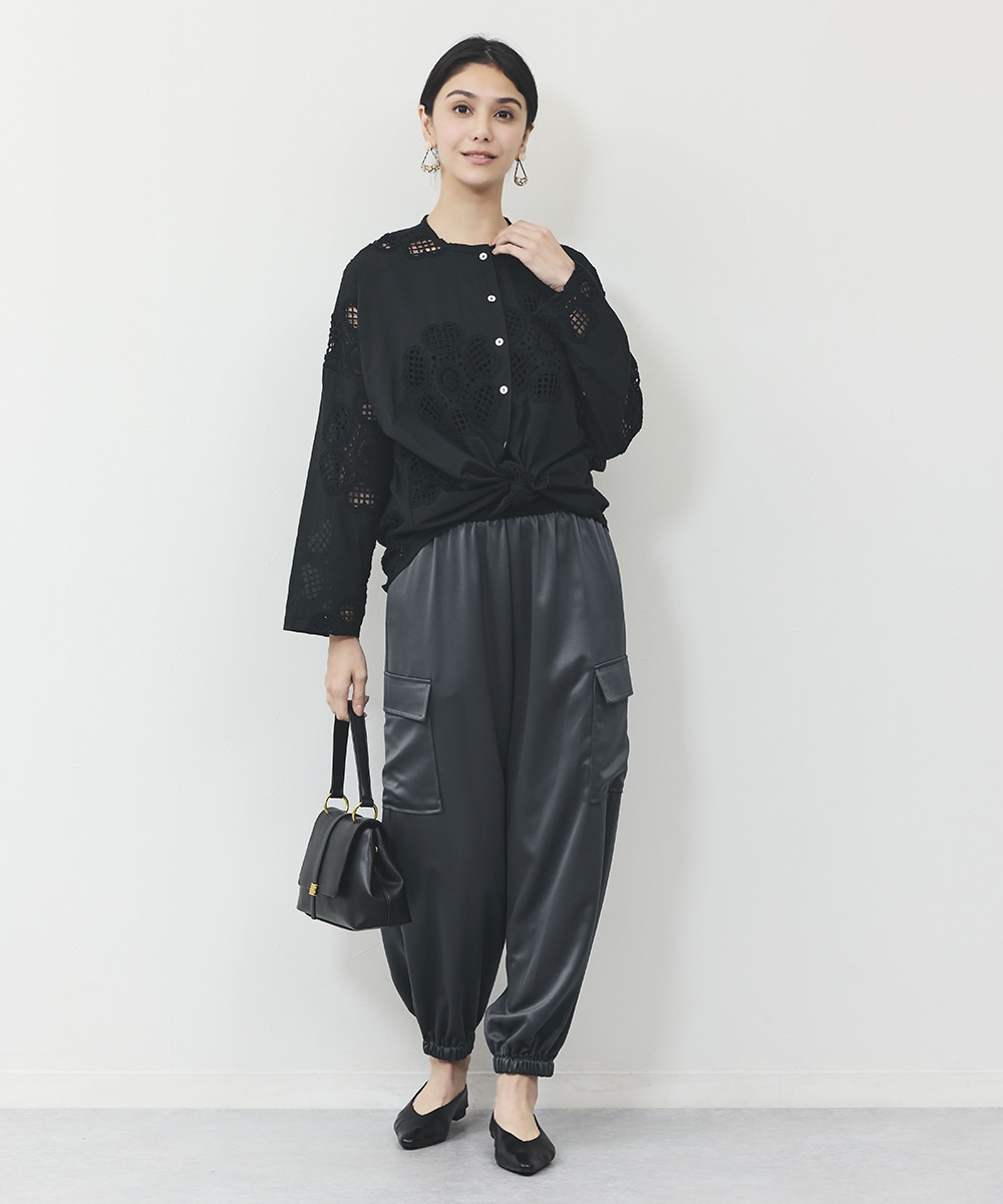 サテンカーゴパンツ