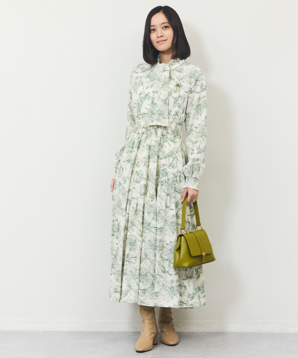 ラインフラワーワンピース