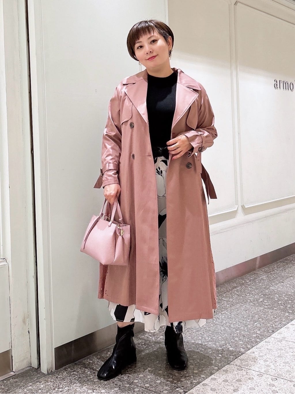 バックレーストレンチコート