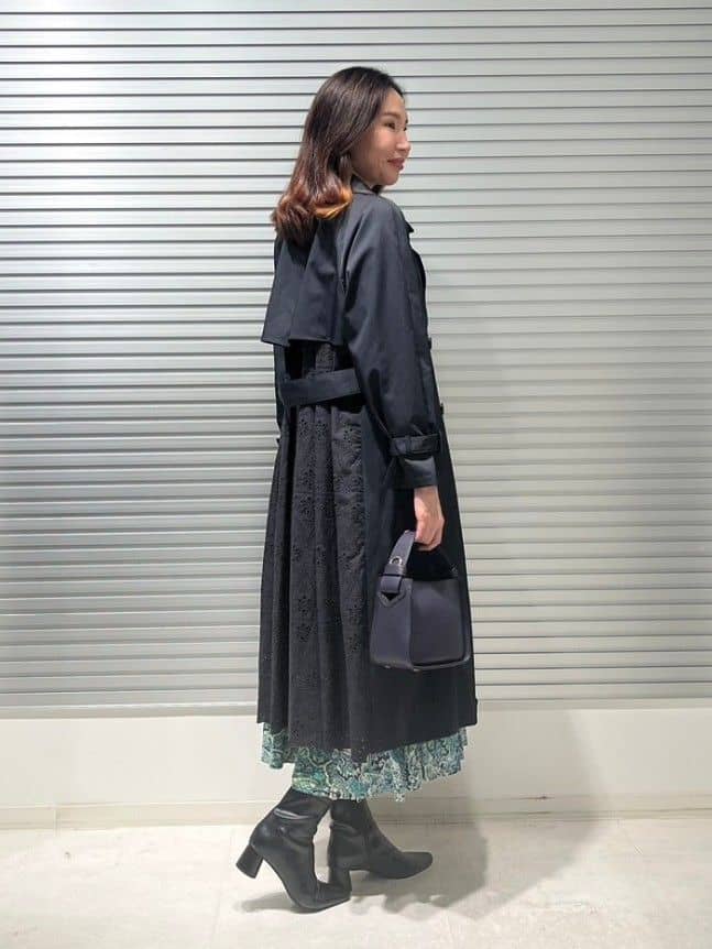 バックレーストレンチコート