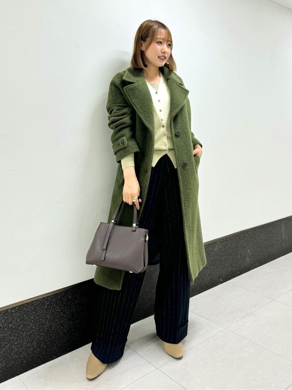 ドロップショルダーブークレーコート