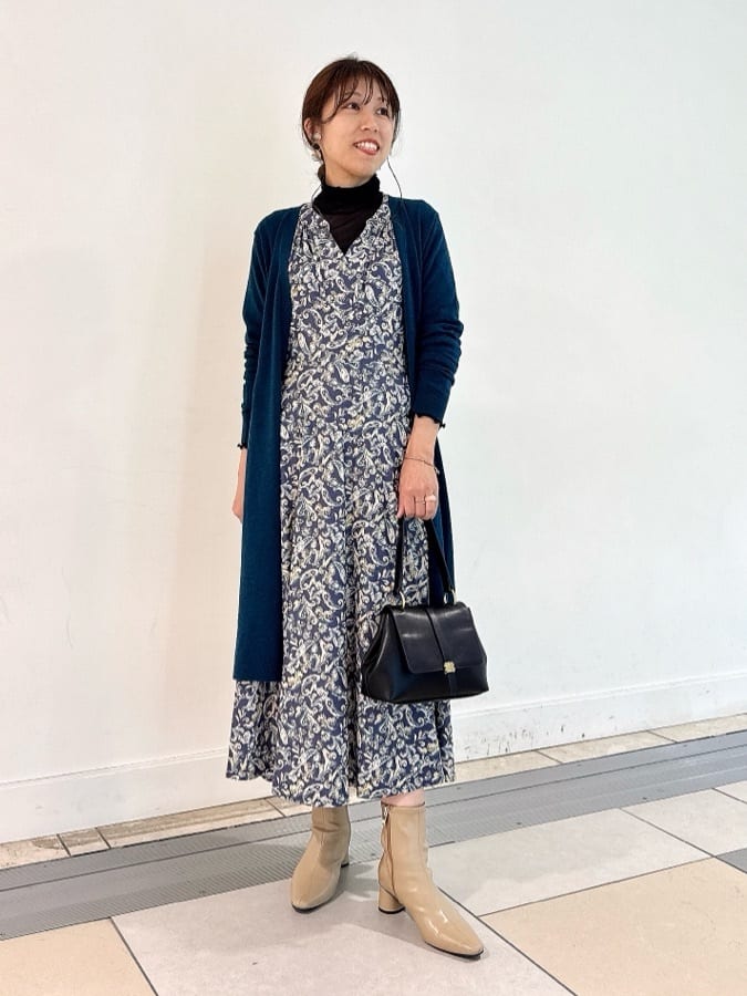 ボタンロングカーディガン