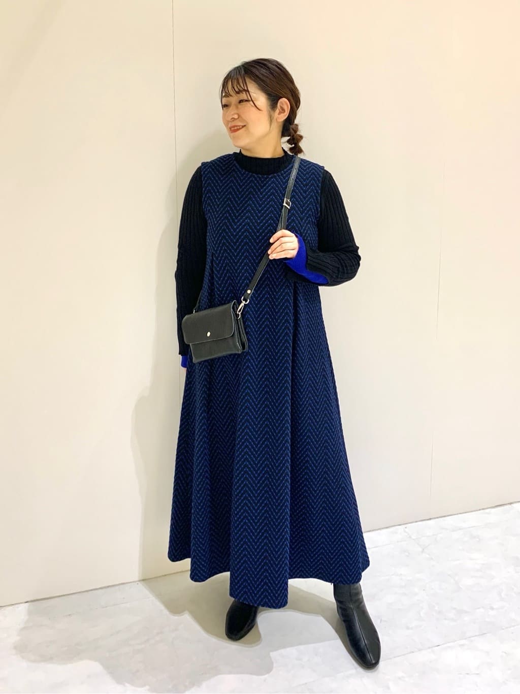 ジグザグ柄ジャカードワンピース