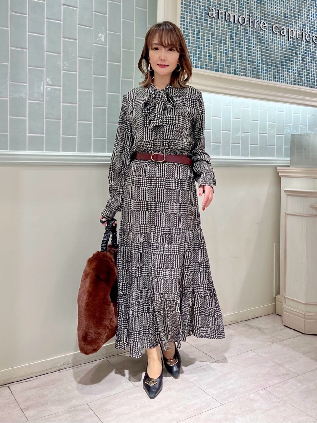 チェックボウタイワンピース