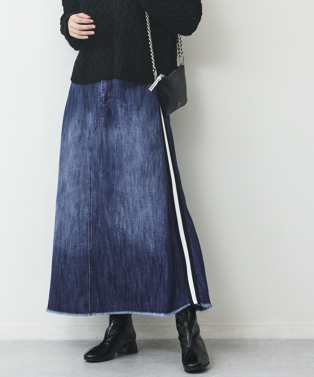 サイドラインデニムスカート
