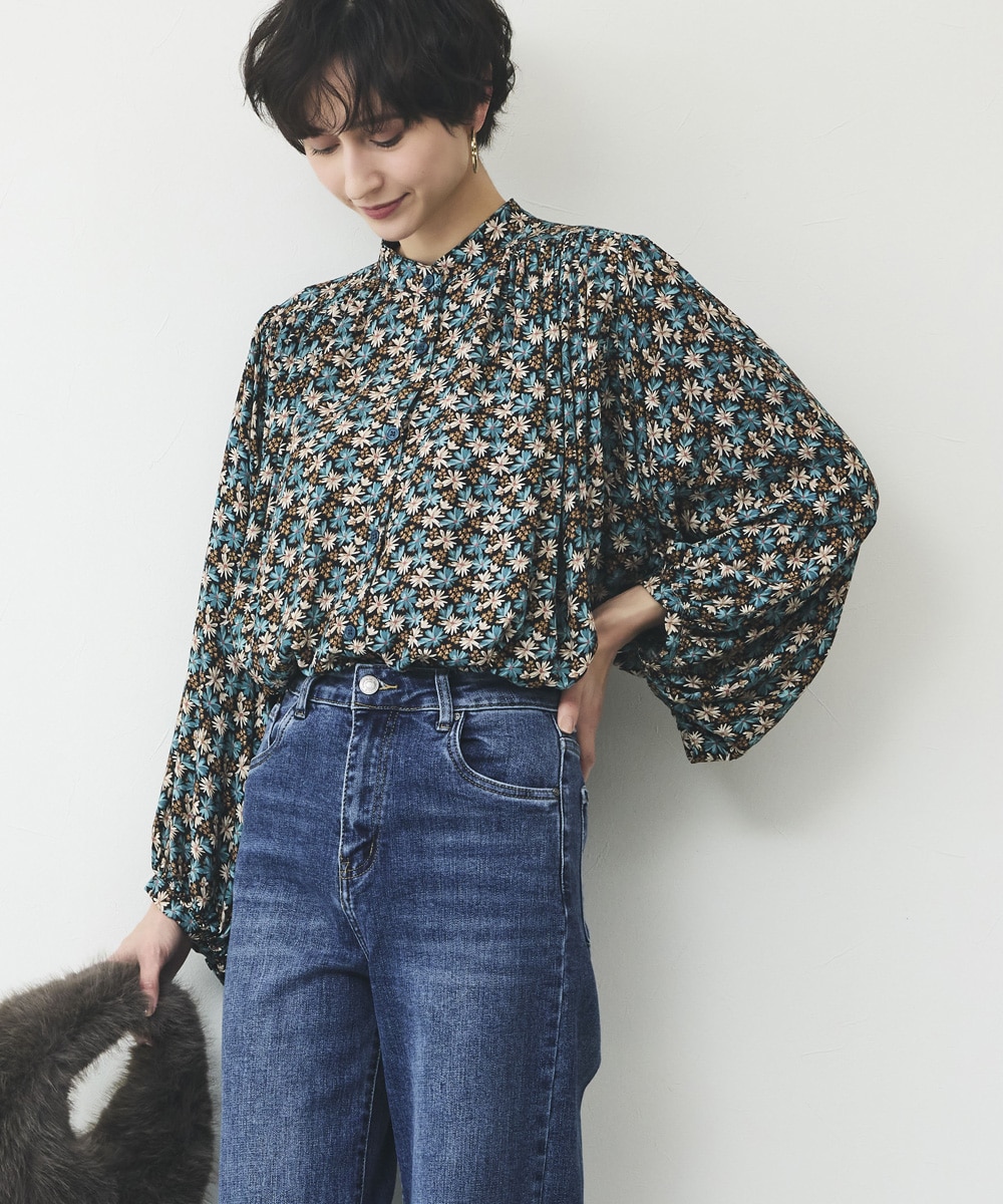 フラワープリントブラウス