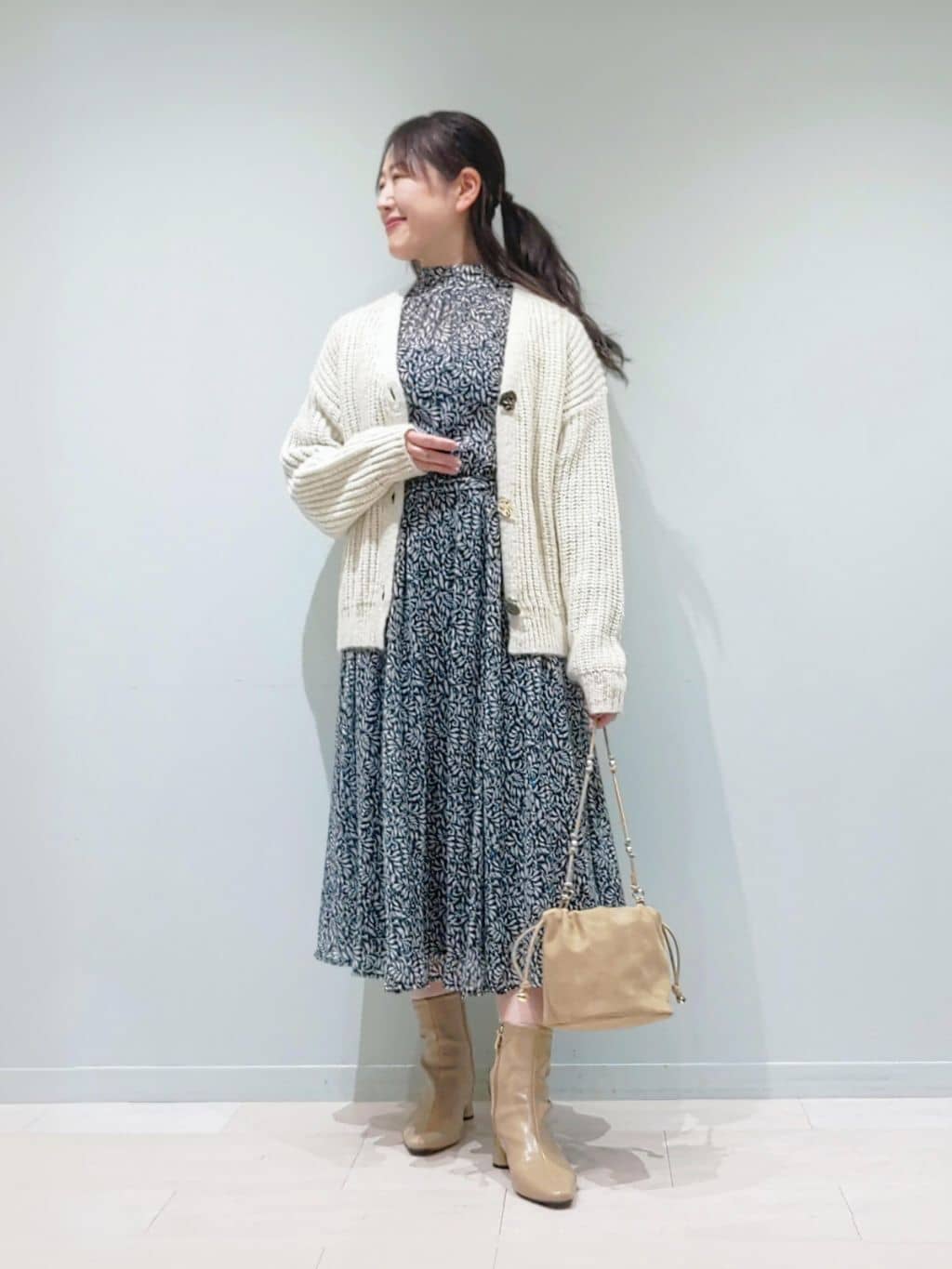 ハイネックギャザーワンピース