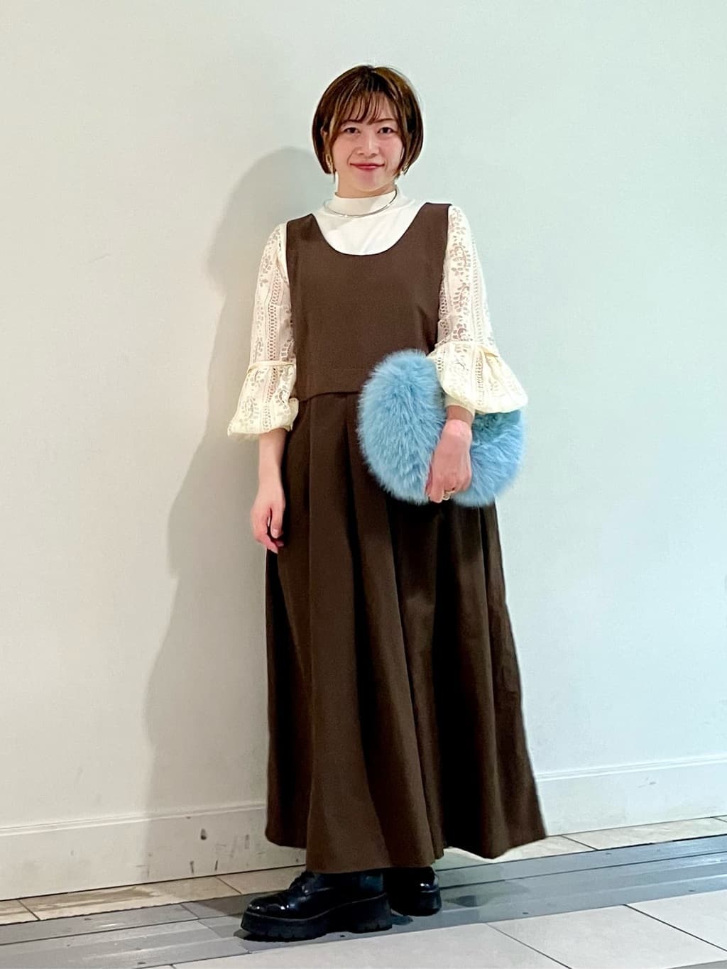 袖レースハイネックニット