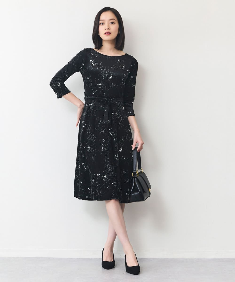 ラインフラワーベロアワンピース