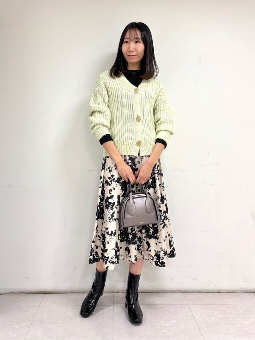 BIGボタンカーディガン