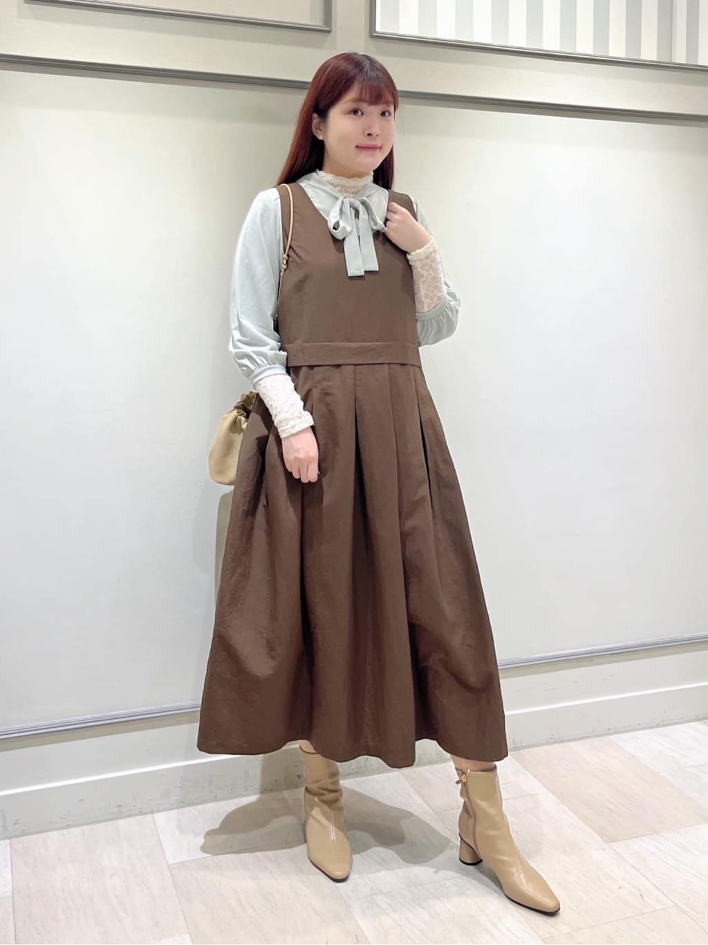 ボウタイプルオーバー