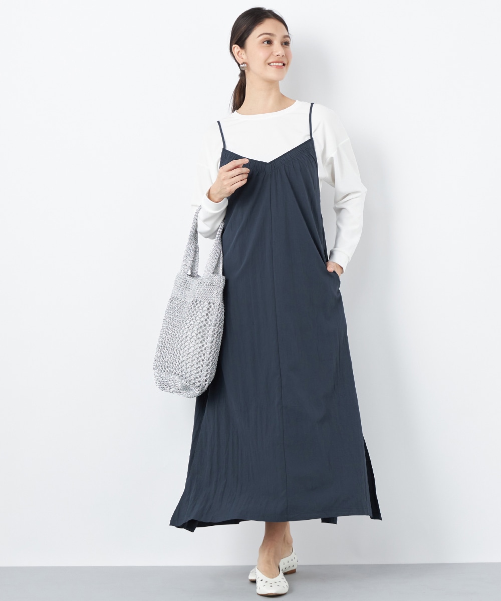 Vネックキャミワンピース