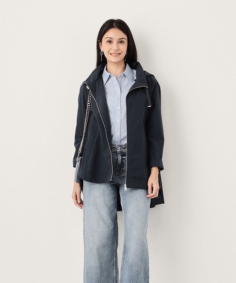 後ろタックデザインハーフコート