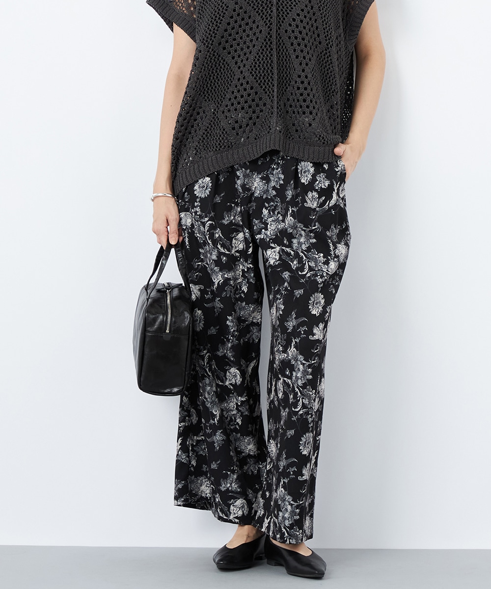 単色フラワーパンツ