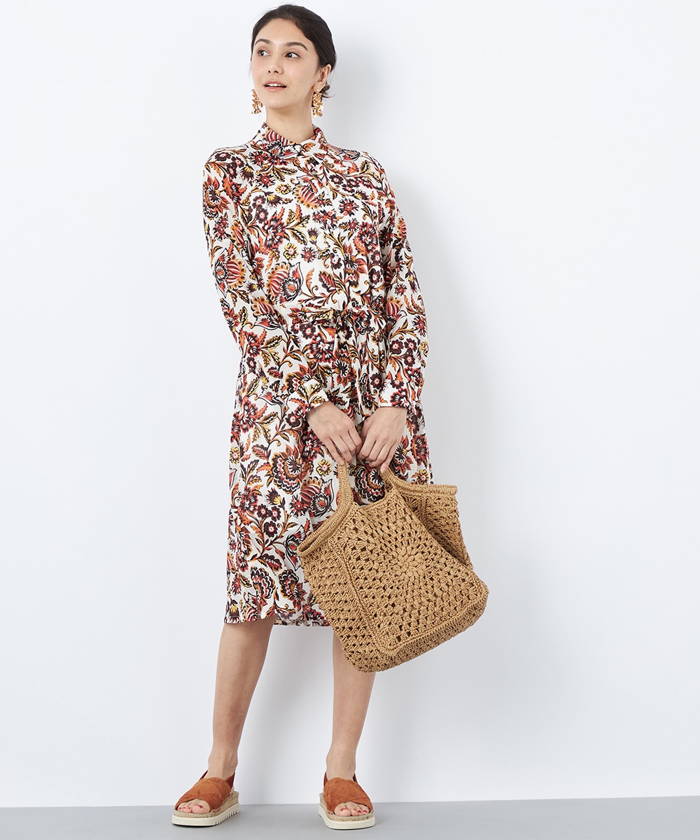 フラワーモチーフワンピース