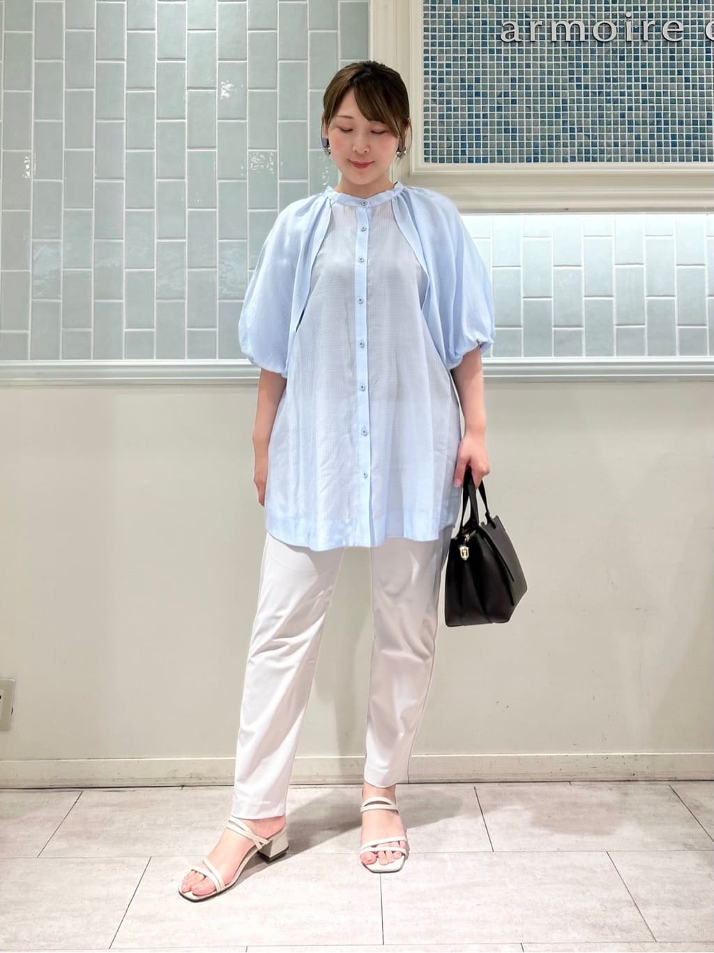 シアーバルーン袖ブラウス